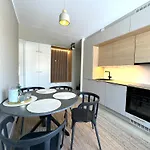 Apartment Modern And Elegant Three-room Cityhome *