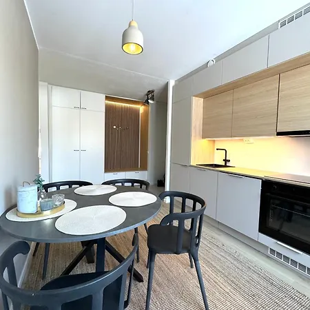 شقة Modern And Elegant Three-room Cityhome *